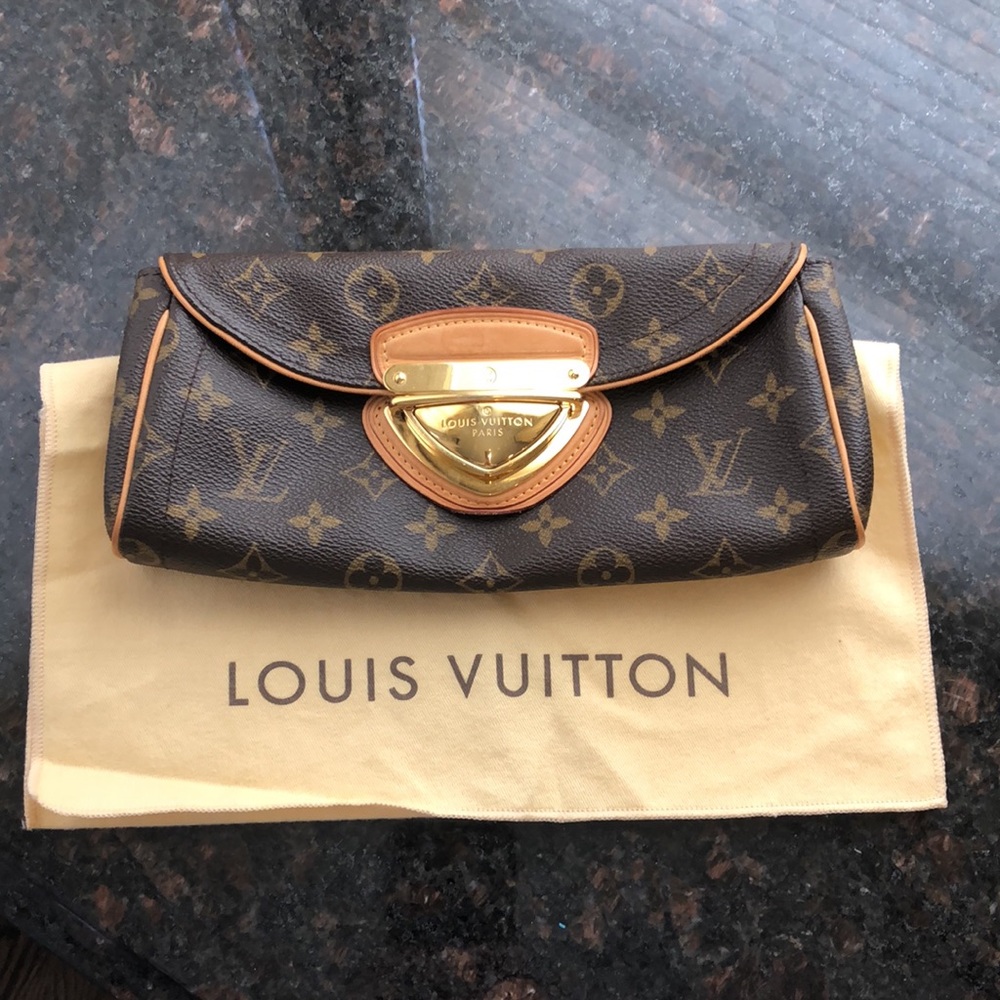 Louis Vuitton Clutch